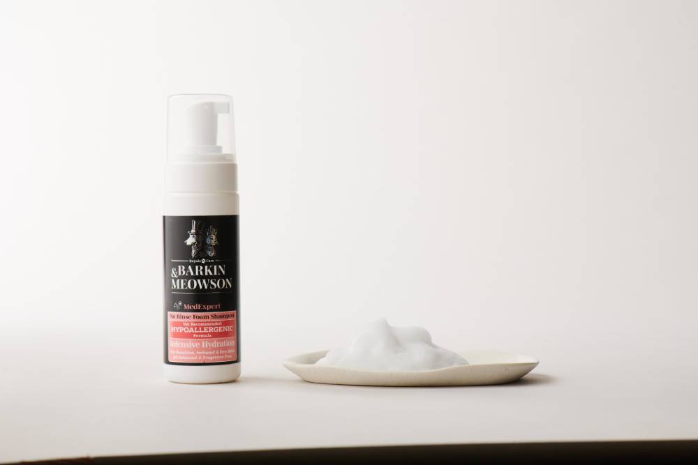 hypoallergenic no rinse pet shampoo